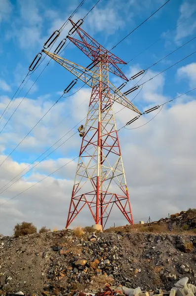 Högspänningsledningstorn — Stockfoto