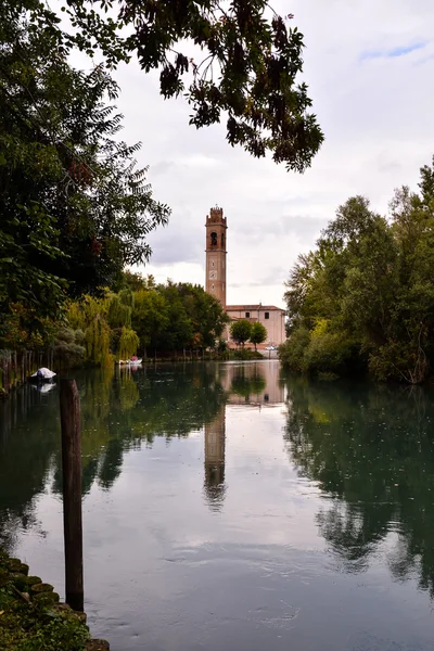 Río Brenta salvaje — Foto de Stock