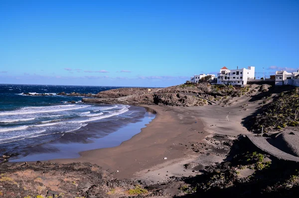 Playa de la costa seca de lava — Foto de Stock