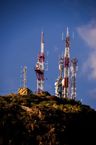 Antenne bianche e rosse — Foto Stock