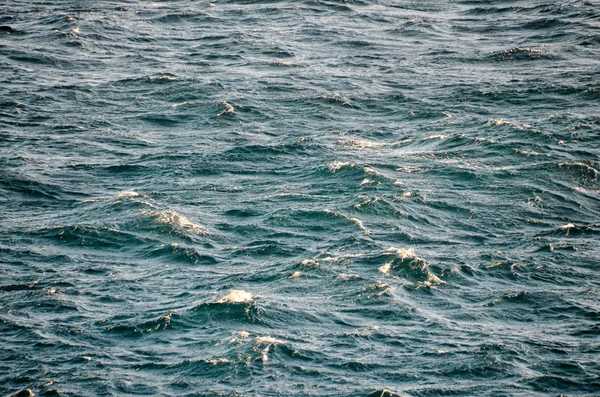 Detaillierte Textur des Meerwassers — Stockfoto