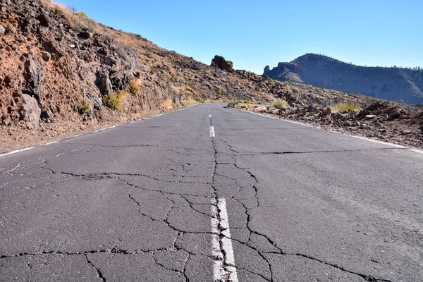 Largo camino solitario — Foto de Stock