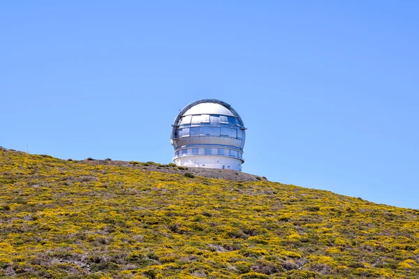 Astronomisches Observatoriumsteleskop — Stockfoto