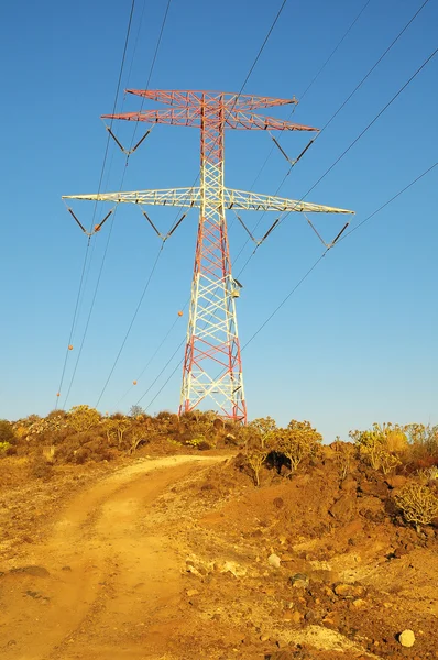 Elkraft linje pylon — Stockfoto