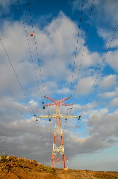 高圧送電塔 — ストック写真