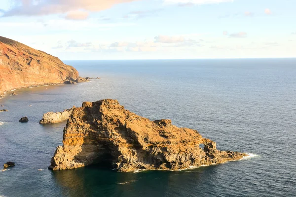 Formation de roches basaltiques volcaniques — Photo