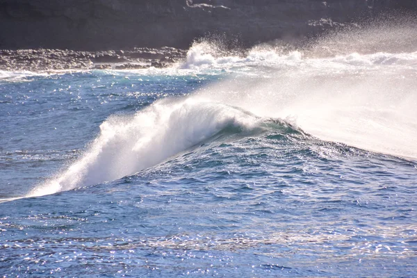 Tropische vulkanische Beach — Stockfoto