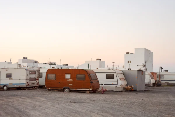 Parque de caravanas en el desierto —  Fotos de Stock