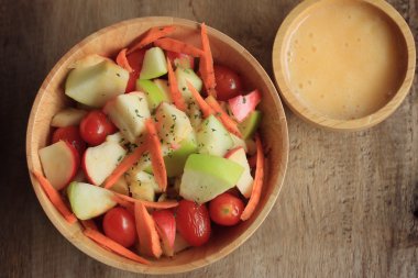 salata taze elma meyve 