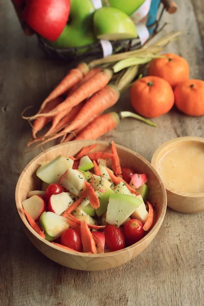 Salade de pommes fraîches — Photo