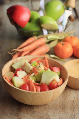 salata taze elma meyve 