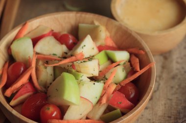 salata taze elma meyve 