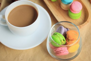 macaroons ve sıcak kahve