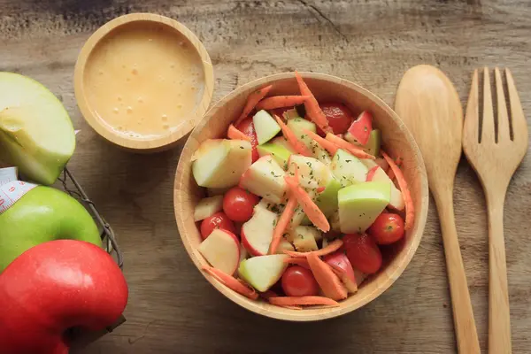 Salata taze elma meyve — Stok fotoğraf