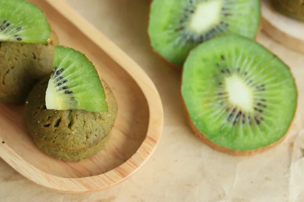 Brioșe prăjituri cu kiwifruit — Fotografie, imagine de stoc