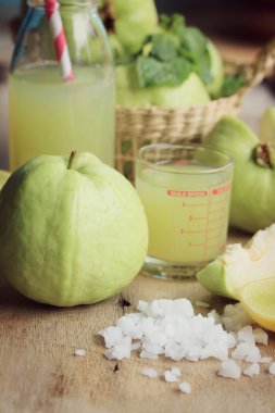 taze guava meyve suyu