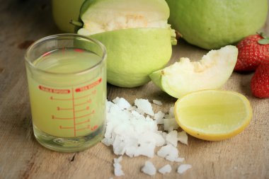 taze guava meyve suyu