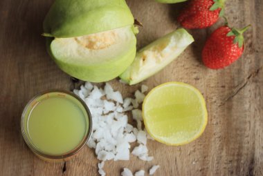 taze guava meyve suyu