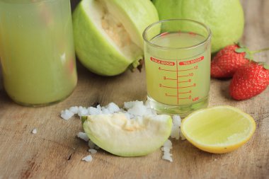 taze guava meyve suyu