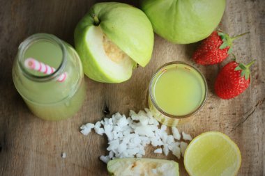 taze guava meyve suyu