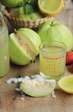 taze guava meyve suyu