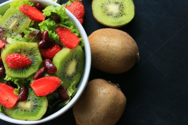 salata karışımı taze meyve