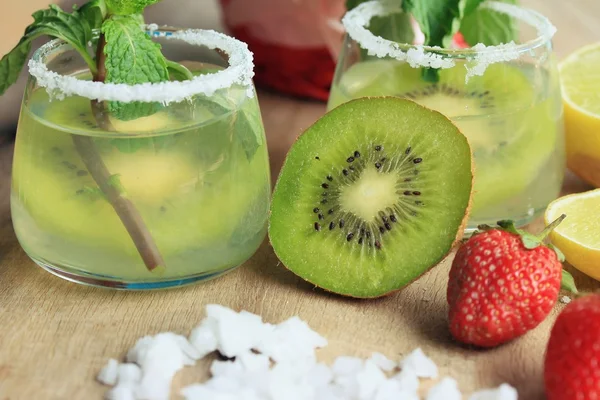 Kiwi cocktail au sel — Photo