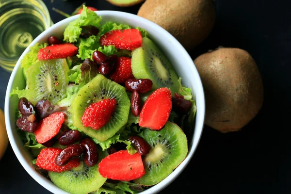 salata karışımı taze meyve