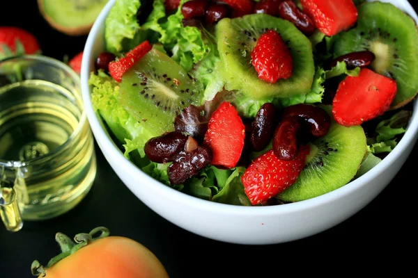 Salatmischung frisches Obst — Stockfoto