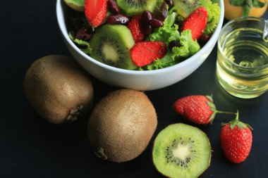 salata karışımı taze meyve