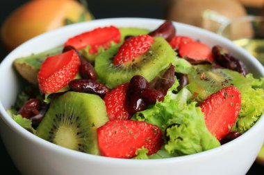 salata karışımı taze meyve