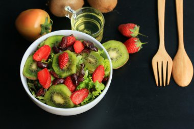 salata karışımı taze meyve