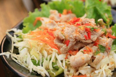 lezzetli baharatlı domuz salata