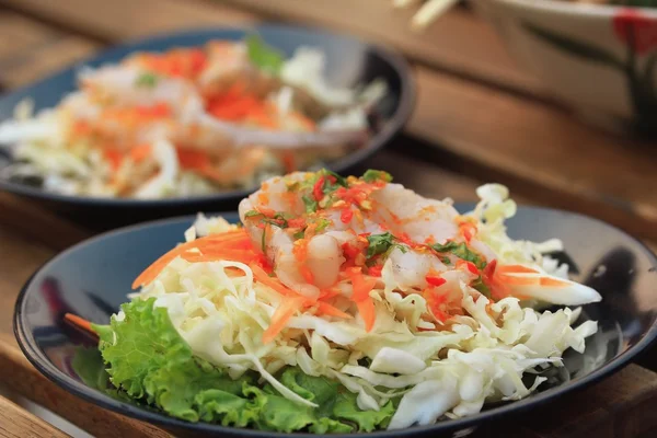 Sabrosa ensalada de camarones picantes — Foto de Stock