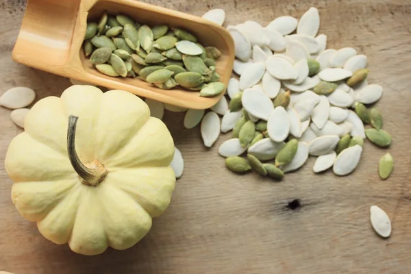 Calabaza seca semillas de lujo —  Fotos de Stock