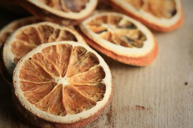 Bir yığın portakal kurutulmuş