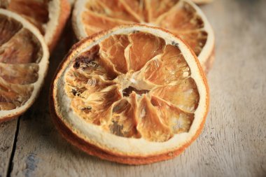 Bir yığın portakal kurutulmuş