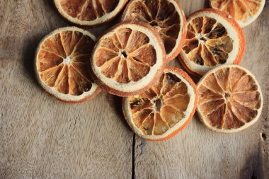 Bir yığın portakal kurutulmuş