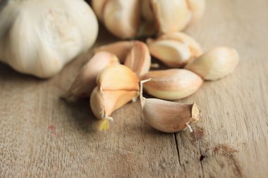 yığın beyaz sarımsak ile