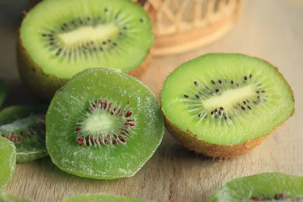 Gustoase uscate kiwi dulce — Fotografie, imagine de stoc