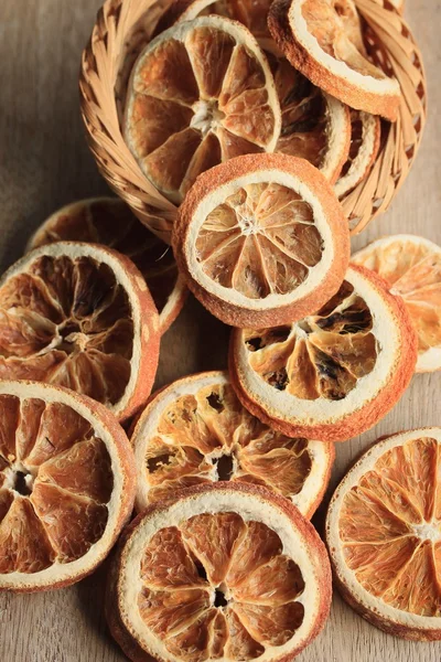 Una pila de naranjas secas — Foto de Stock