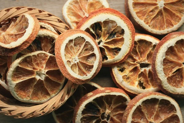 Una pila de naranjas secas — Foto de Stock