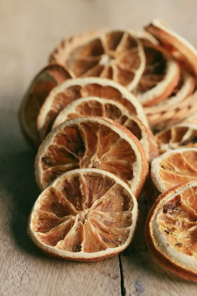 Una pila de naranjas secas — Foto de Stock