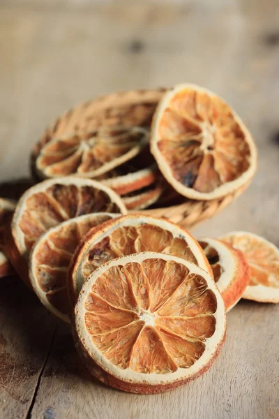 Una pila de naranjas secas — Foto de Stock