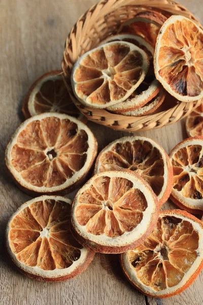 Una pila de naranjas secas — Foto de Stock