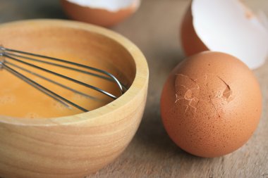 yumurta sarısı ve taze