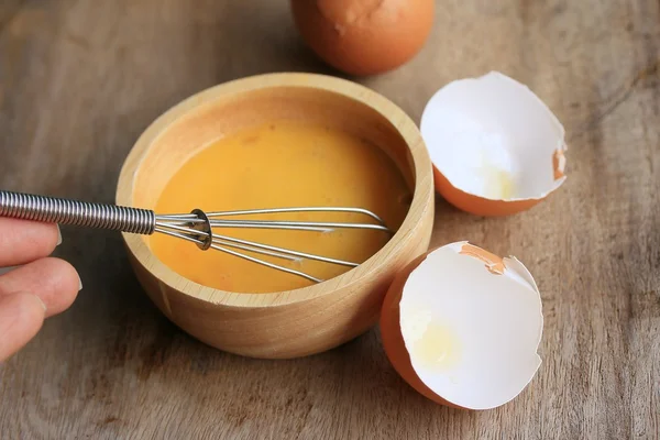 yumurta sarısı ve taze