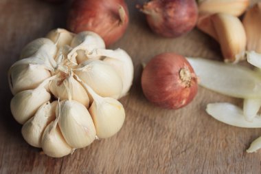 Çok soğan ve sarımsak