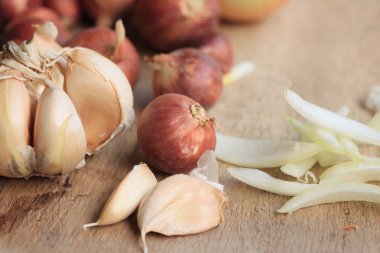 Çok soğan ve sarımsak