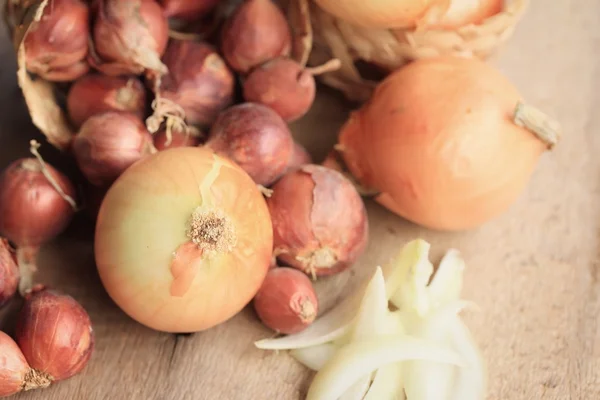 A lot onions and shallots — Stock Photo, Image